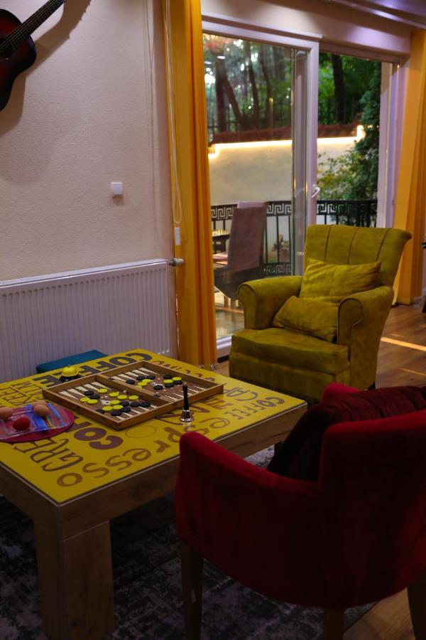 City Park Hostel Pristina Eksteriør bilde