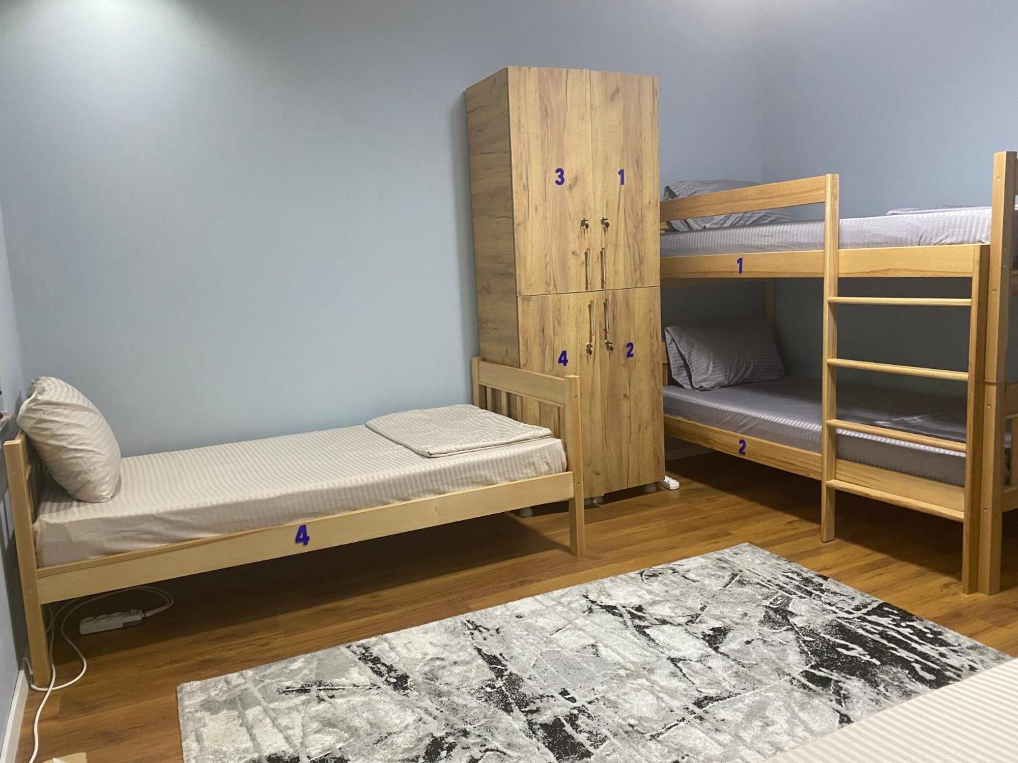City Park Hostel Pristina Eksteriør bilde